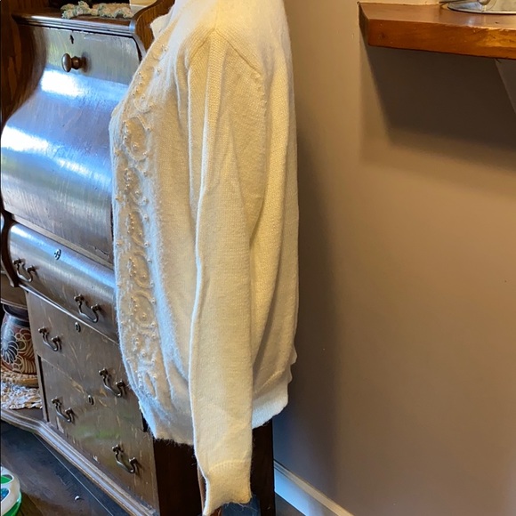 Sweater - Picture 2 of 4